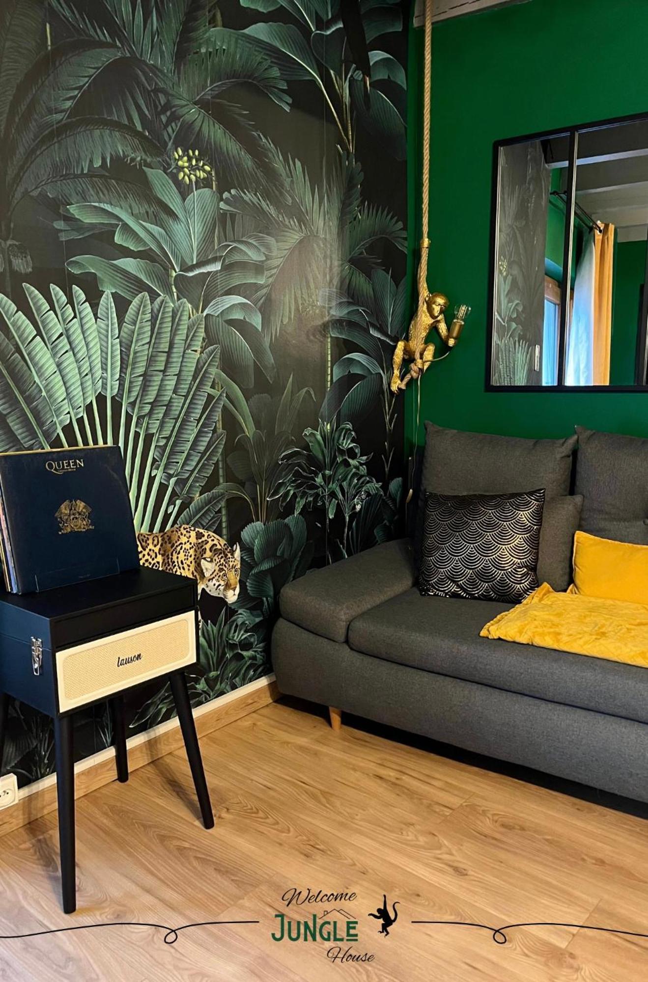 Maison "Jungle House" 90 M2 Billard, Retroprojecteur, Bar A Jeux , Vinyle, Wifi Fibre, Ideal Pro & Famille A Montbrison Extérieur photo